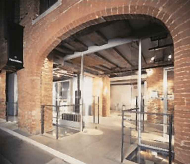 Showroom